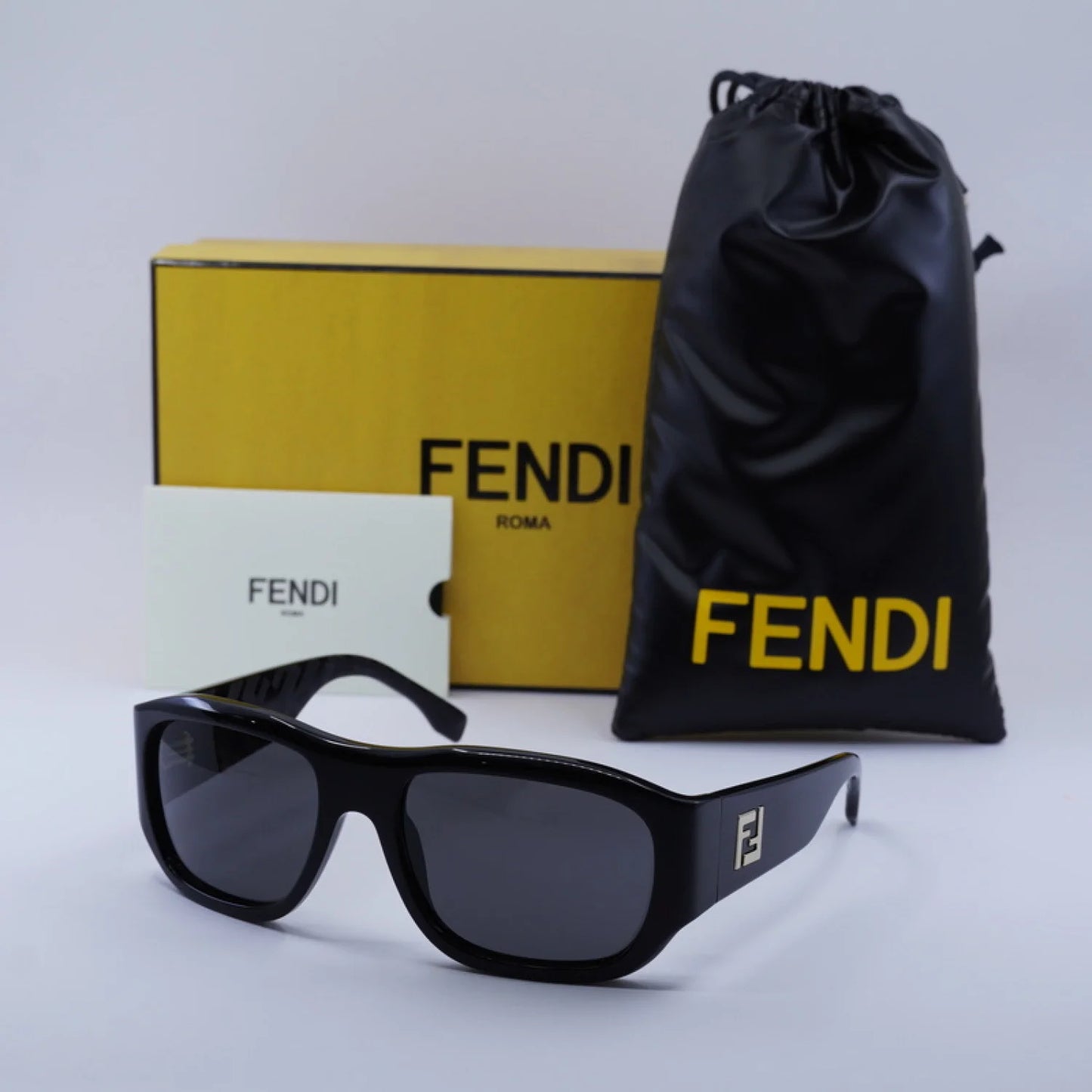 Fendi FE40117I 01A 56 mm