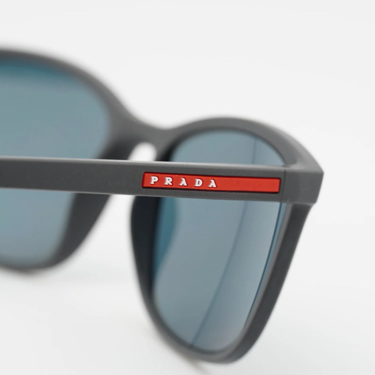 Prada PSA08S UFK05U 56 mm