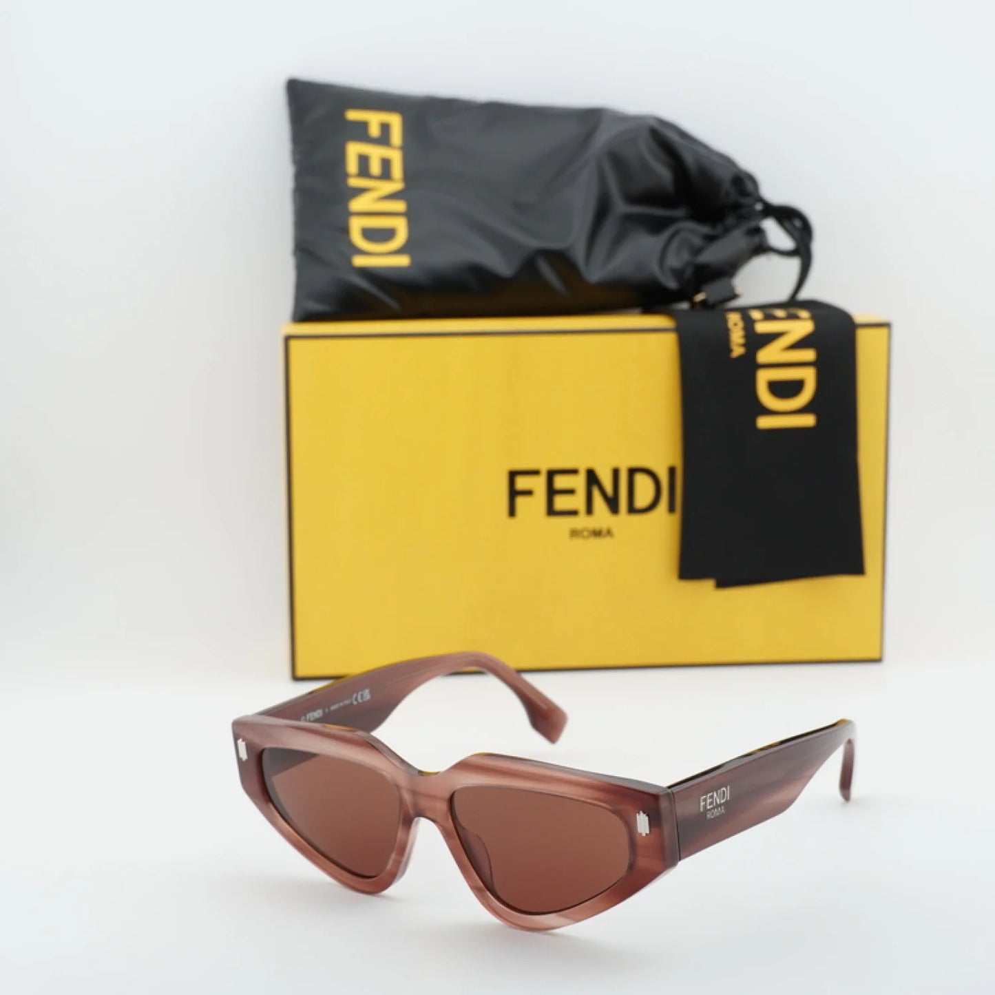 Fendi FE40163U 74S 54 mm