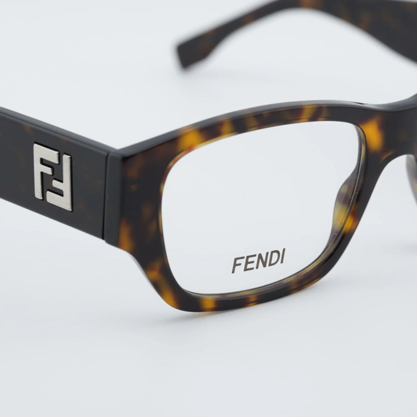Fendi FE50123I 052 53 mm